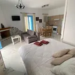 Yulie's Orama شقة أريبوليس