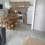 Apartment Yulie's Orama *