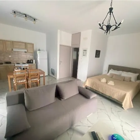Yulie's Orama Apartamento